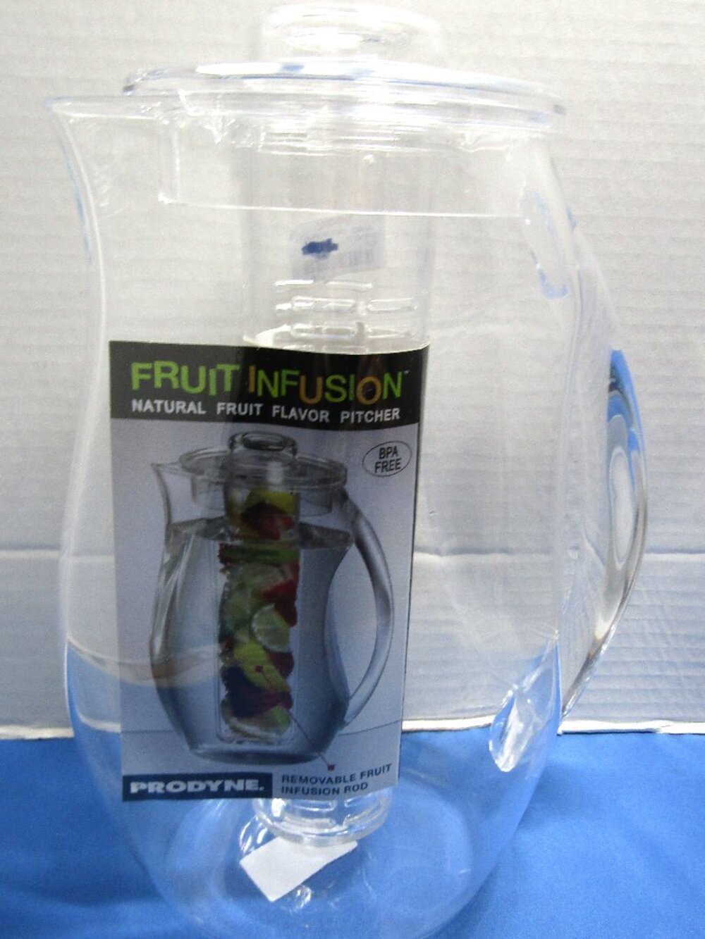 Fruit Infusion Pitcher Crystal Clear 2.5 qt Natural Flavor Drinks BPA Free New